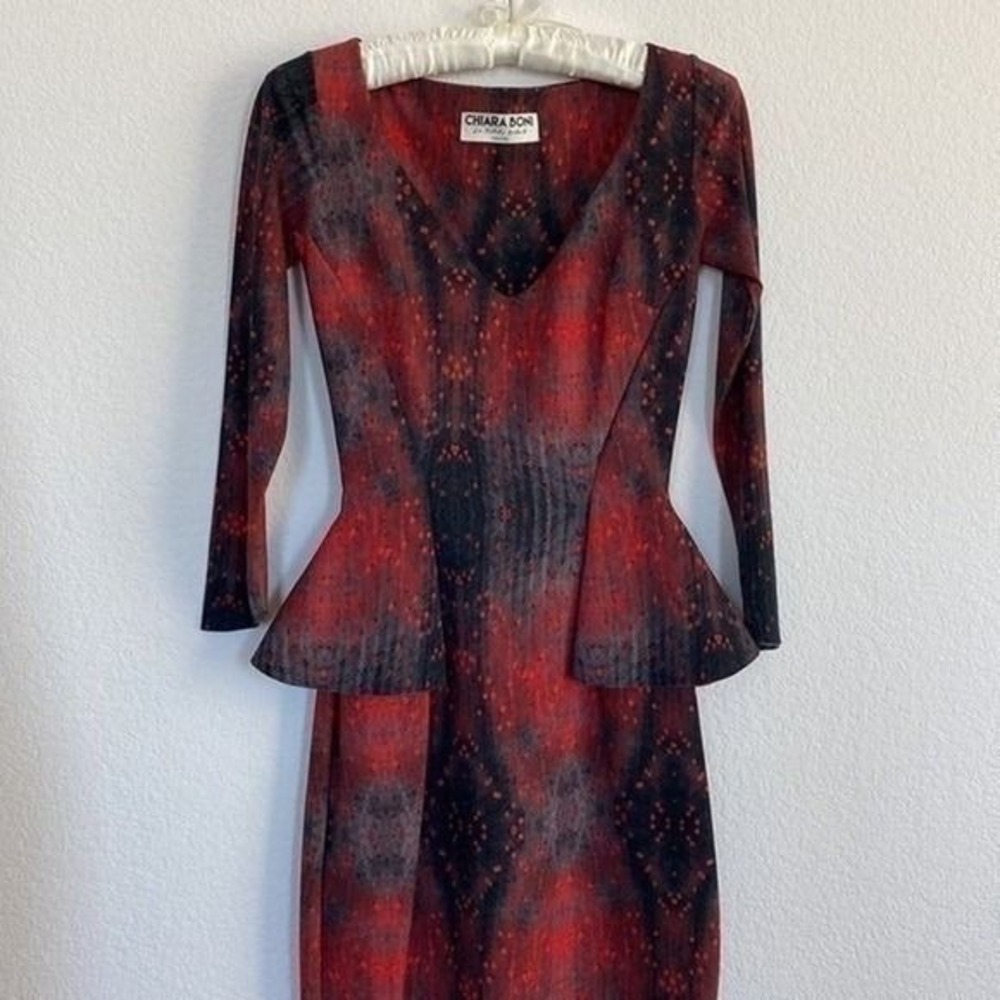 Chiara Boni La Petite Robe Red Grey Abstract Peplum V-Neck Sheath Dress Italy - Picture 8 of 12